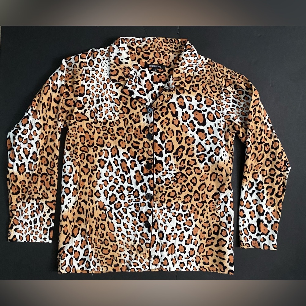 #Follow me Cotton Flannel pajamas top leopard print women’s size S button down